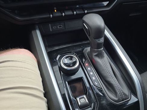 Used 2023 Chevrolet Colorado Trail Boss w/ Advanced Trailering Package image 19