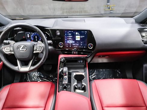 Used 2025 Lexus NX 250 FWD image 14