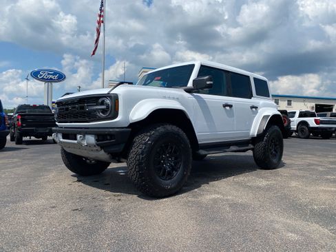 New 2026 Ford Bronco Raptor w/ Interior Carbon Fiber Pack AWD/4WD image 2