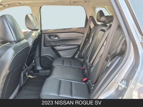 Used 2023 Nissan Rogue SV w/ SV Premium B Package FWD image 17
