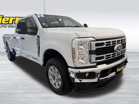 Used 2024 Ford F350 XLT w/ FX4 Off-Road Package AWD/4WD image 6