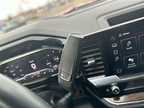 Used 2024 GMC Sierra 2500 SLE w/ SLE Value Package; image 20