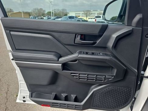 New 2026 Toyota Tacoma SR5 image 25