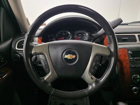 Used 2011 Chevrolet Tahoe LT w/ Luxury Package image 3