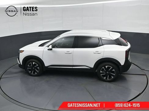 Certified 2025 Nissan Kicks SR AWD/4WD image 49