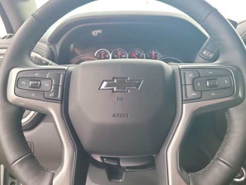 Used 2022 Chevrolet Silverado 1500 LT Trail Boss w/ Safety Package AWD/4WD image 13
