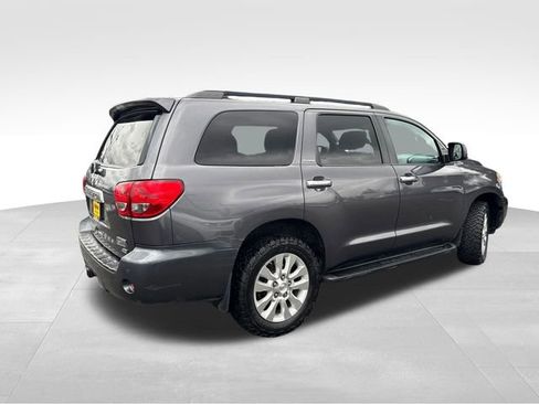 Used 2014 Toyota Sequoia Platinum w/ Preferred Accessory Package image 7