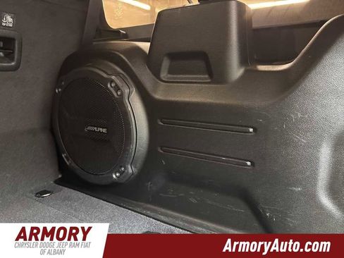 Used 2022 Jeep Wrangler Unlimited Sahara w/ Cold Weather Group image 31