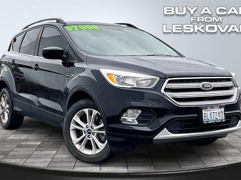 Used 2018 Ford Escape SE w/ SE Sync 3 Package image 1