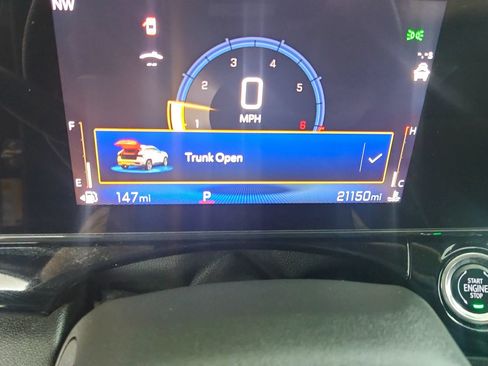 Used 2024 Chevrolet Trax RS w/ Driver Confidence Package FWD image 21