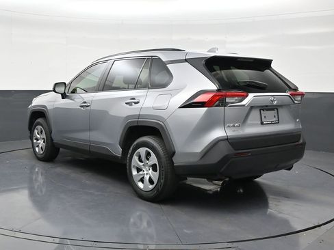 Used 2020 Toyota RAV4 LE image 3