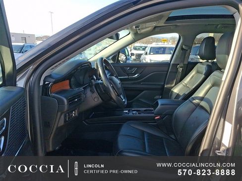 Certified 2022 Lincoln Corsair Reserve w/ Elements Package image 13