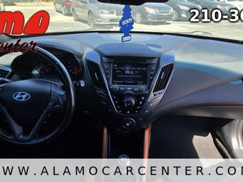 Used 2016 Hyundai Veloster Turbo image 17