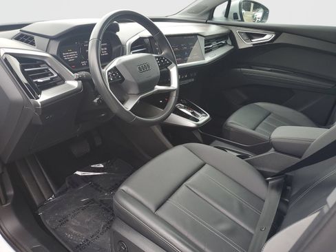 Used 2023 Audi Q4 e-tron Premium Plus AWD/4WD image 19