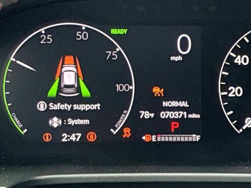 Used 2024 Honda CR-V Sport Touring image 28
