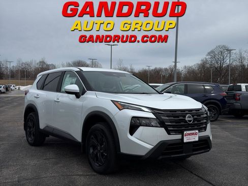 New 2026 Nissan Rogue SV AWD/4WD image 1