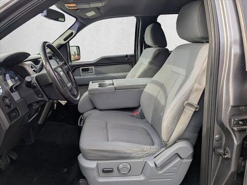 Used 2011 Ford F150 XLT w/ XLT Chrome Pkg image 15