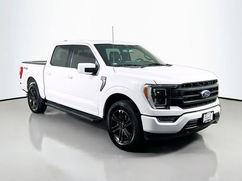 Used 2021 Ford F150 Lariat w/ Equipment Group 502A High AWD/4WD image 3