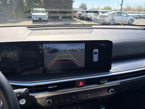 Used 2024 Kia Sorento S image 24