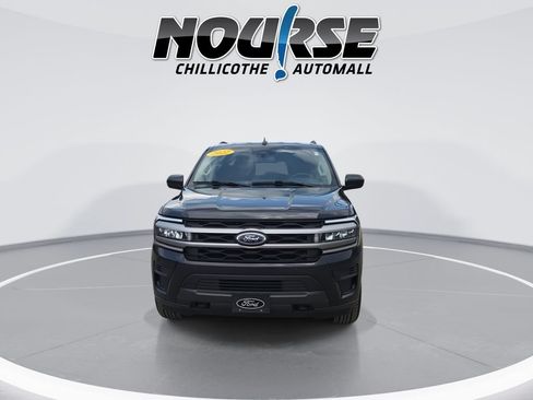 Used 2022 Ford Expedition Max XLT AWD/4WD image 3