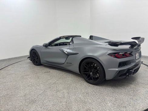 Used 2024 Chevrolet Corvette Z06 w/ Stealth Interior Trim Package image 7