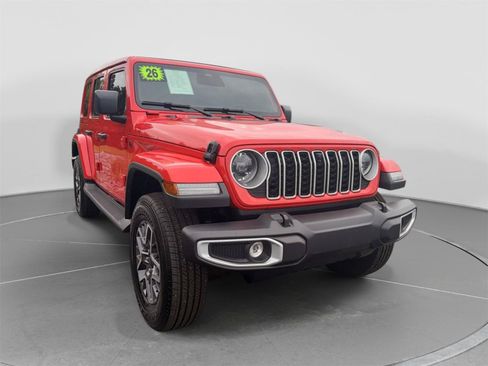 Used 2026 Jeep Wrangler Unlimited Sahara AWD/4WD image 7