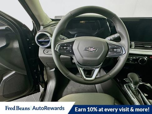 New 2026 Chevrolet Trax LT w/ Driver Confidence Package image 7