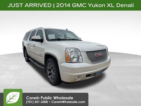 Used 2014 GMC Yukon XL Denali image 1