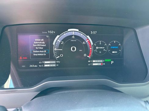 Used 2025 Toyota Tundra Platinum AWD/4WD image 16