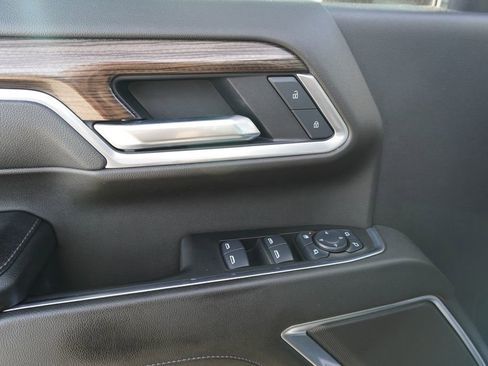 Used 2025 Chevrolet Silverado 3500 LT w/ Texas Edition image 12