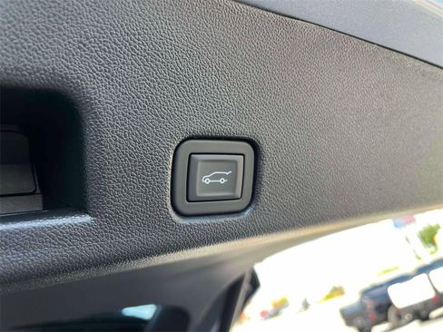 New 2026 Buick Enclave Preferred w/ LPO, Floor Liner Package image 20