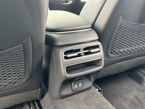 New 2026 Genesis GV70 2.5T Select image 23