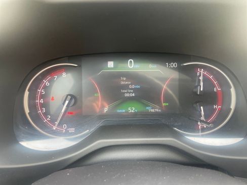 Used 2025 Toyota RAV4 XLE image 39