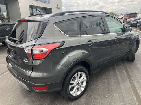Used 2017 Ford Escape SE w/ Equipment Group 201A FWD image 7