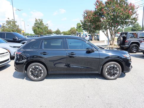 Certified 2024 Honda HR-V EX-L image 3