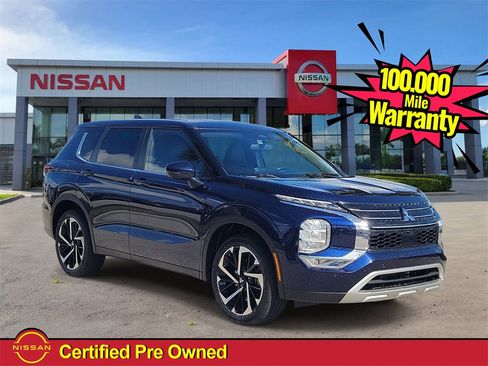 Used 2024 Mitsubishi Outlander SE Black Edition image 1