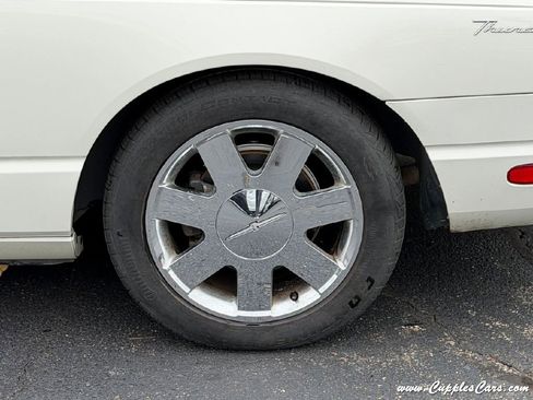 Used 2002 Ford Thunderbird image 42