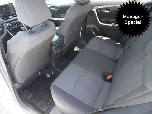 Used 2024 Toyota RAV4 XLE AWD/4WD image 29