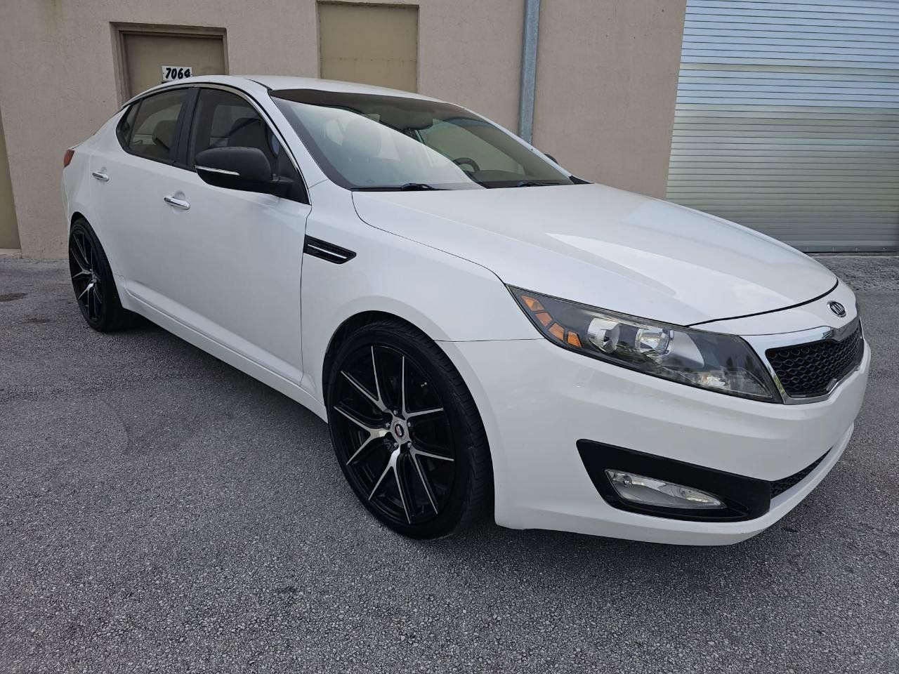 Used 2012 Kia Optima EX FWD image 13