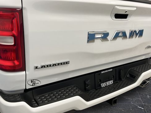 Used 2025 RAM 1500 Laramie w/ Advanced Safety Group II AWD/4WD image 43