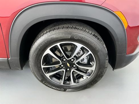 Used 2024 Chevrolet TrailBlazer LT w/ Driver Confidence Package FWD image 34