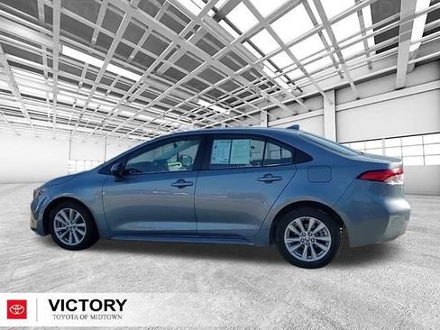 Used 2023 Toyota Corolla LE w/ LE Convenience Package image 9