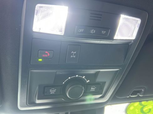 Certified 2023 Toyota Tacoma TRD Off-Road image 47