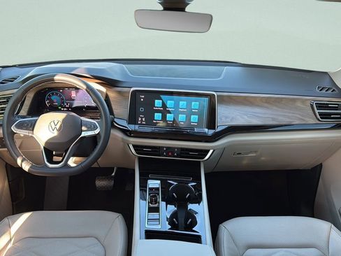 New 2026 Volkswagen Atlas SE image 13