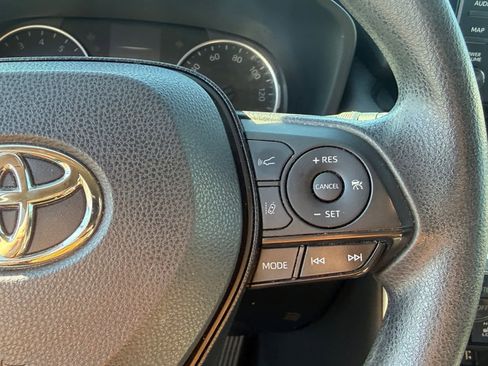 Used 2019 Toyota RAV4 XLE image 15