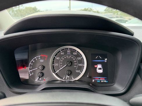 Used 2020 Toyota Corolla LE image 23