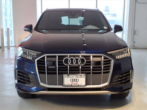 Used 2023 Audi Q7 3.0T Premium w/ Convenience Package image 2