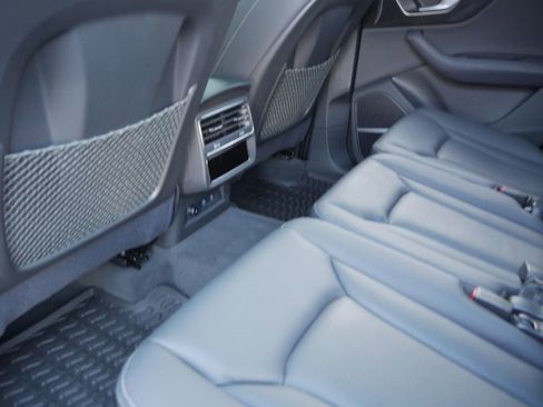 Used 2025 Audi Q7 3.0T Premium Plus image 23