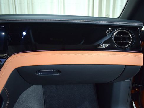 New 2026 Bentley Continental GTC AWD/4WD image 25