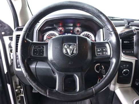 Used 2017 RAM 2500 SLT w/ Luxury Group AWD/4WD image 11